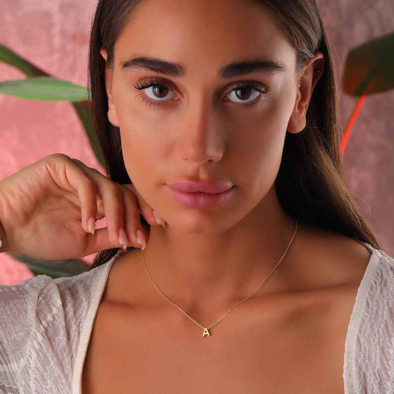 Letra Inicial en Oro de 18K